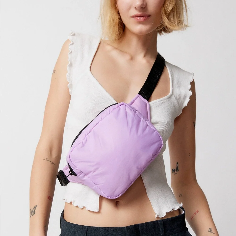 BAGGU Puffy Fanny pack Crossbody Bag in Lavender Lilac - Picture 1 of 13